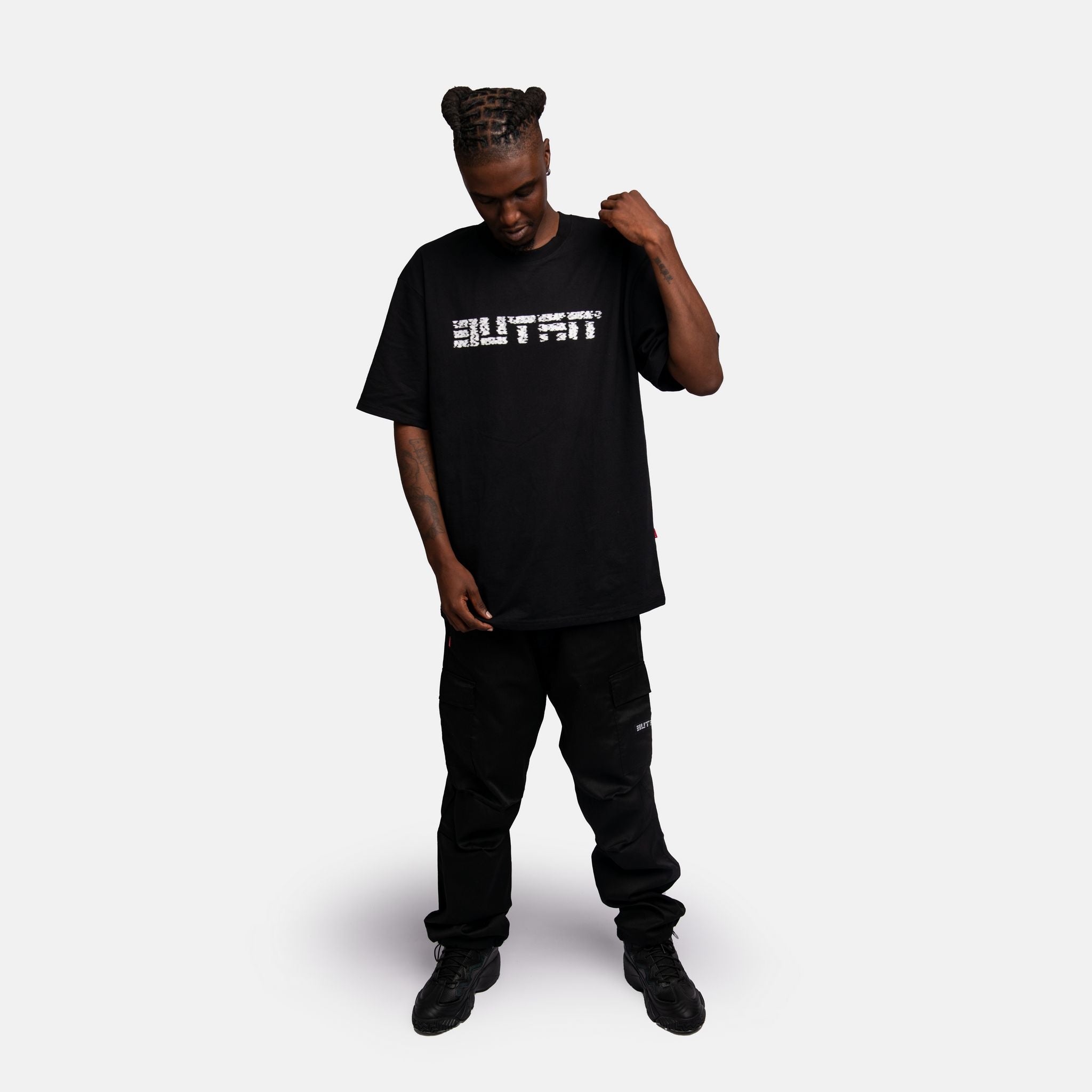 Butan Aluta Mask | White Noise | Oversized T-shirt in Black