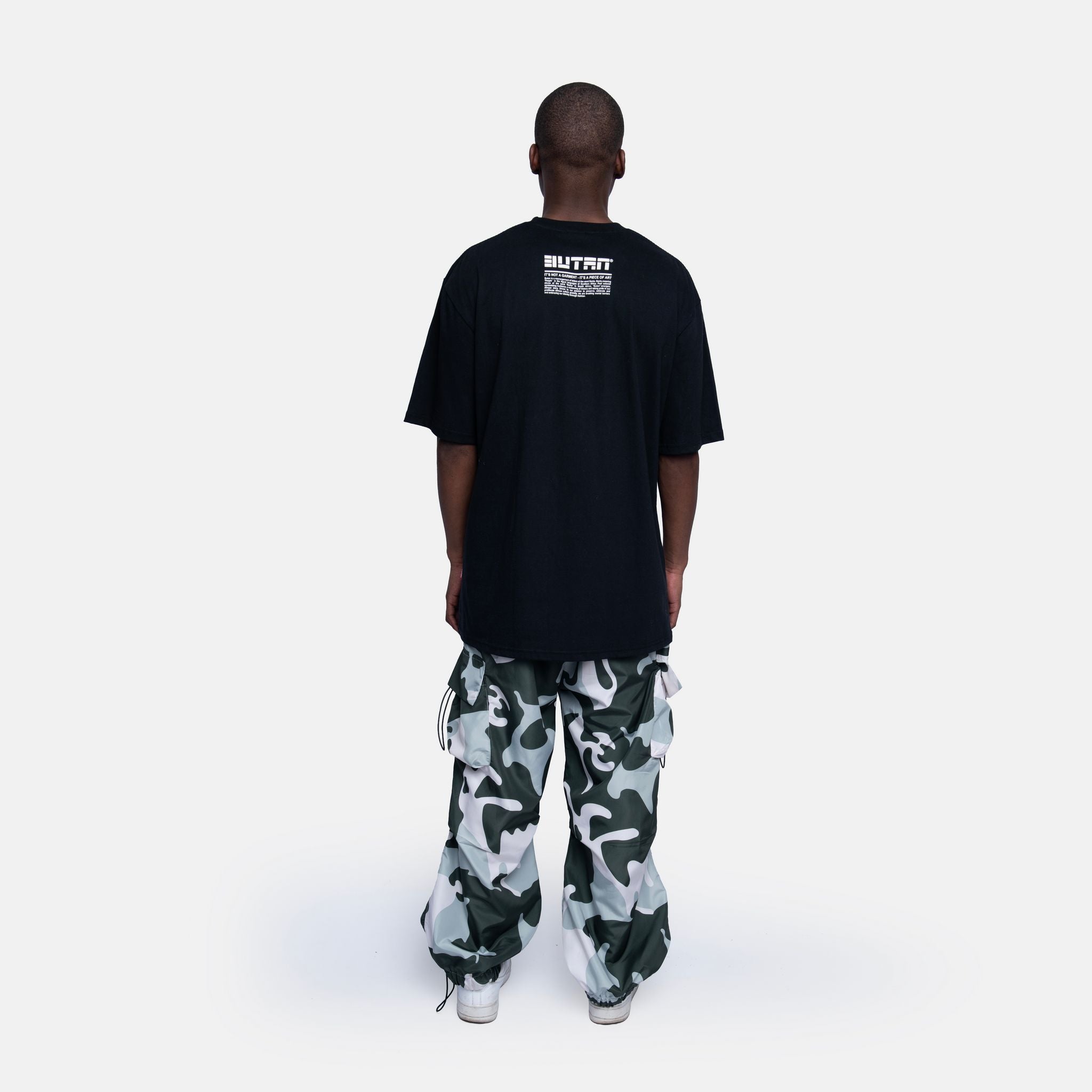 Butan | Hidden Panthers Camou Cargo Pants
