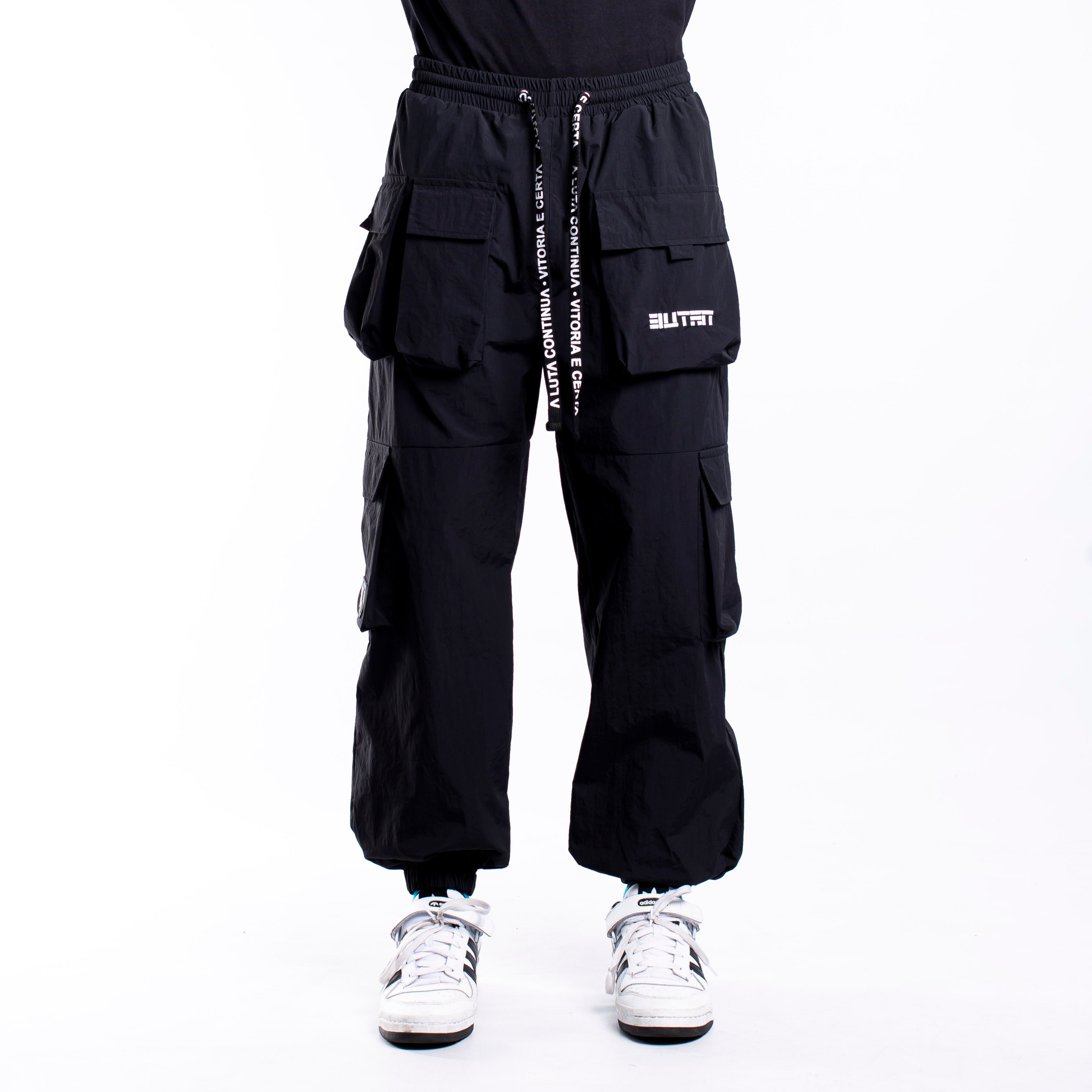 Luxury streetwear pants for the cultue icons.