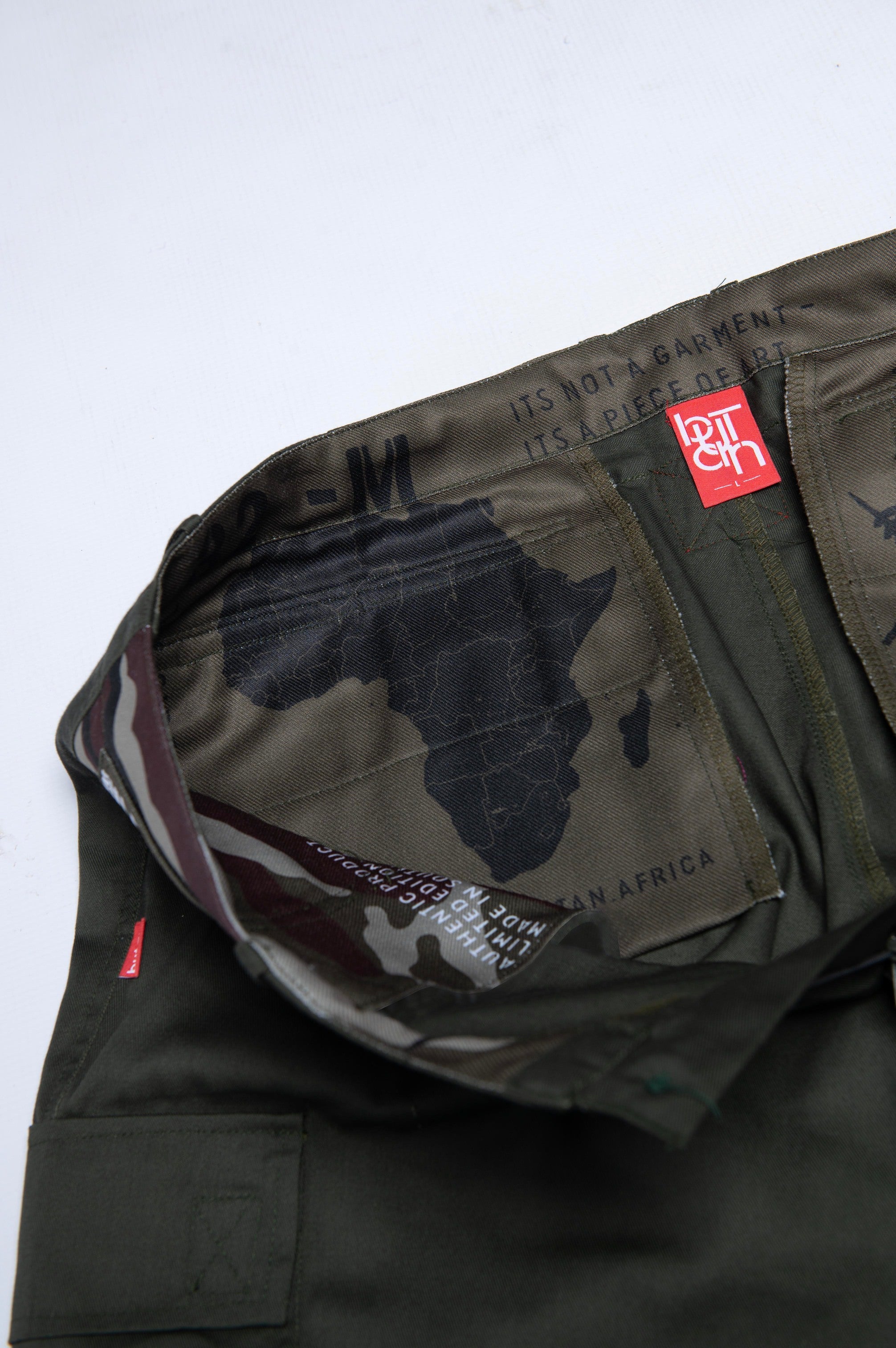 Butan | Flying Panthers Cargo Pants