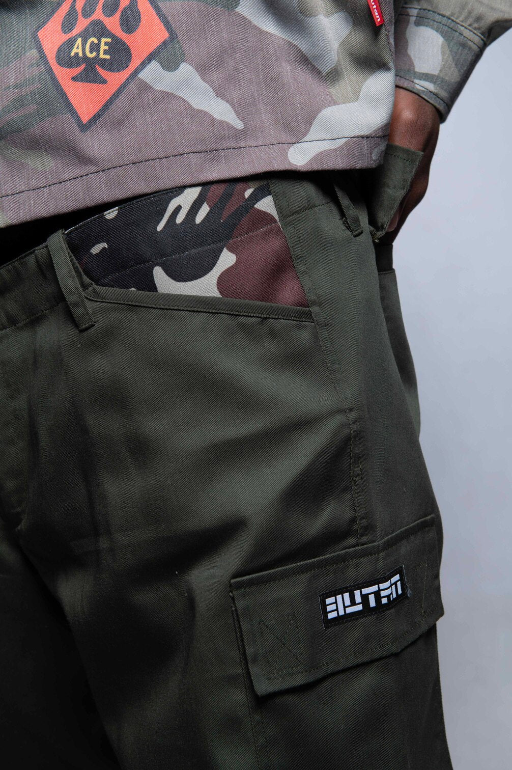 Butan | Flying Panthers Cargo Pants