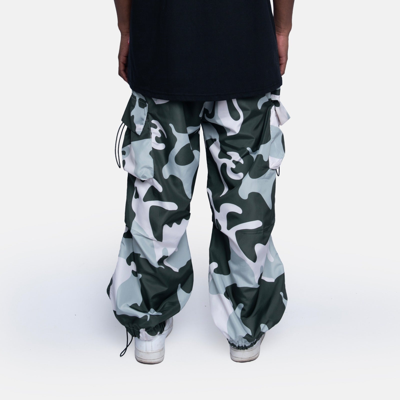 Butan | Hidden Panthers Camou Cargo Pants